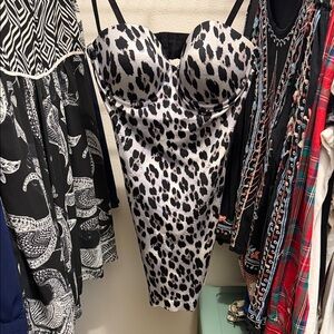 VS Leopard Print Bodycon Shapewear 36D